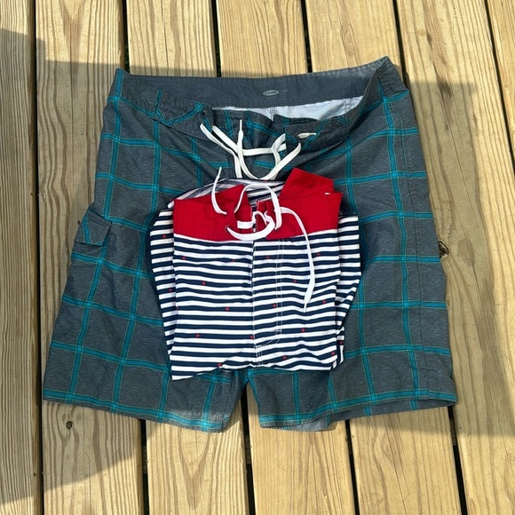 🍍PAIR OF OLD NAVY SWIM TRUNKS🍍sz large🍍K-1 - Picture 1 of 3